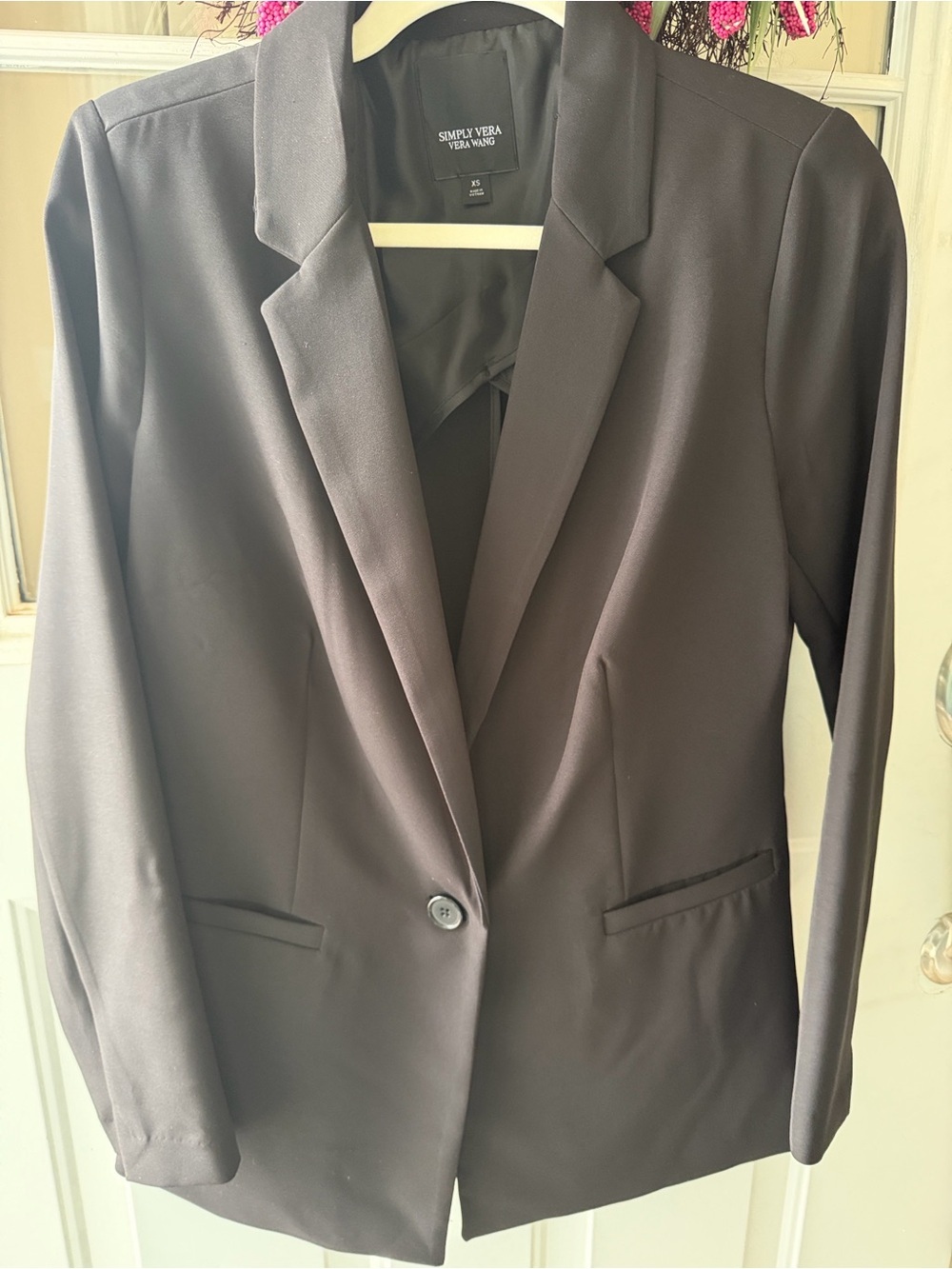 XS/S Solid Black Simply Vera Wang Women's Single-Button Blazer, excellent shape